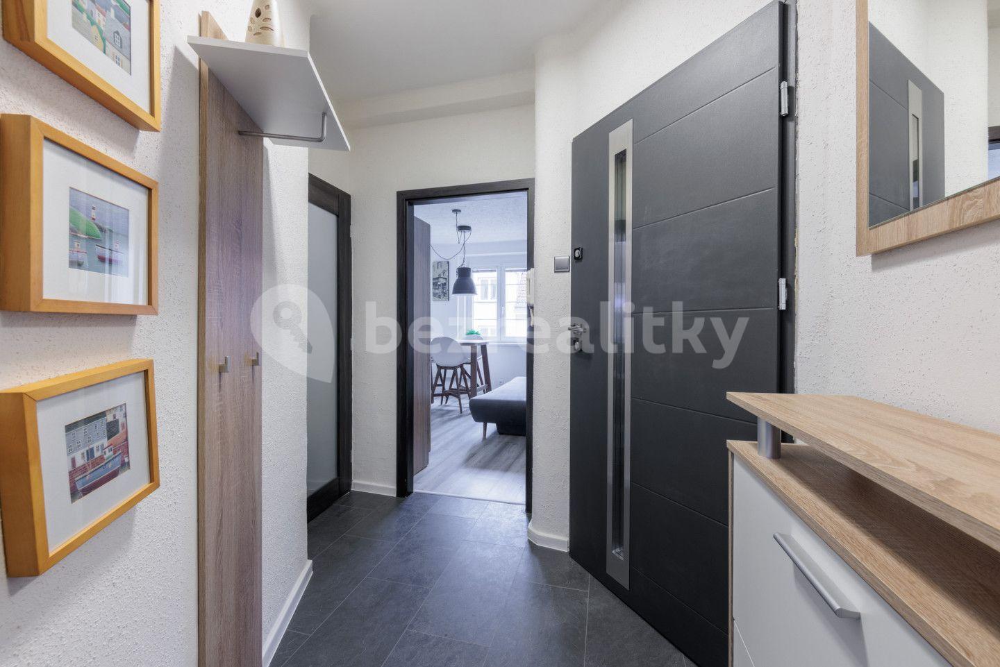 Prodej bytu 2+kk 37 m², Kvapilova, Karlovy Vary, Karlovarský kraj