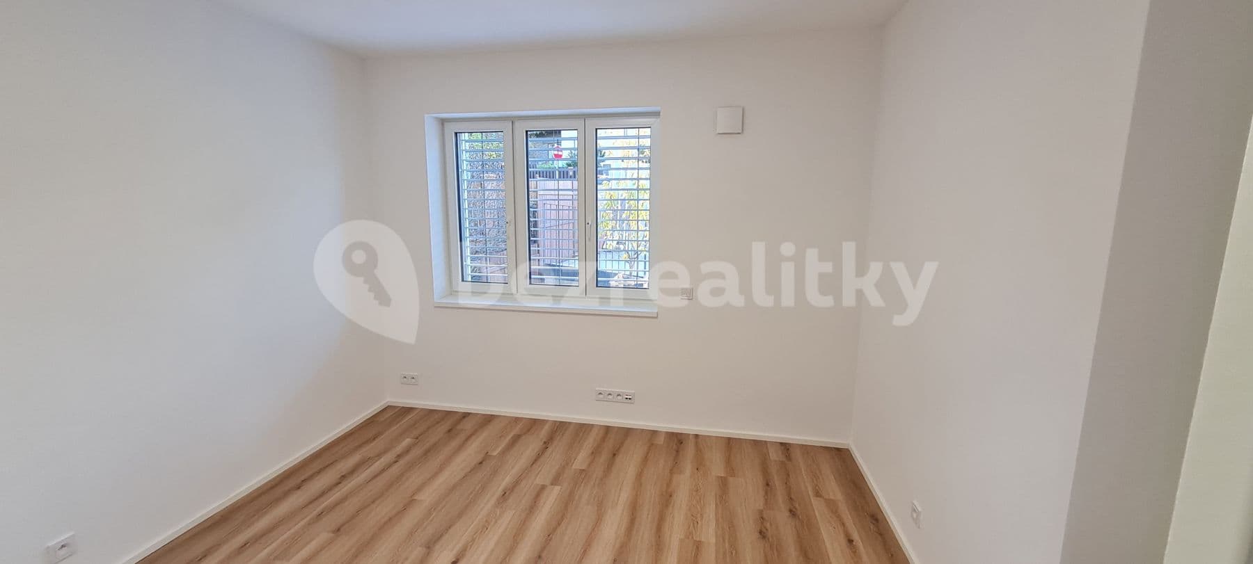 Pronájem bytu 3+kk 73 m², Pod Kesnerkou, Praha, Praha Pronájem bytu 3+kk 73 m², Pod Kesnerkou, Praha, Praha