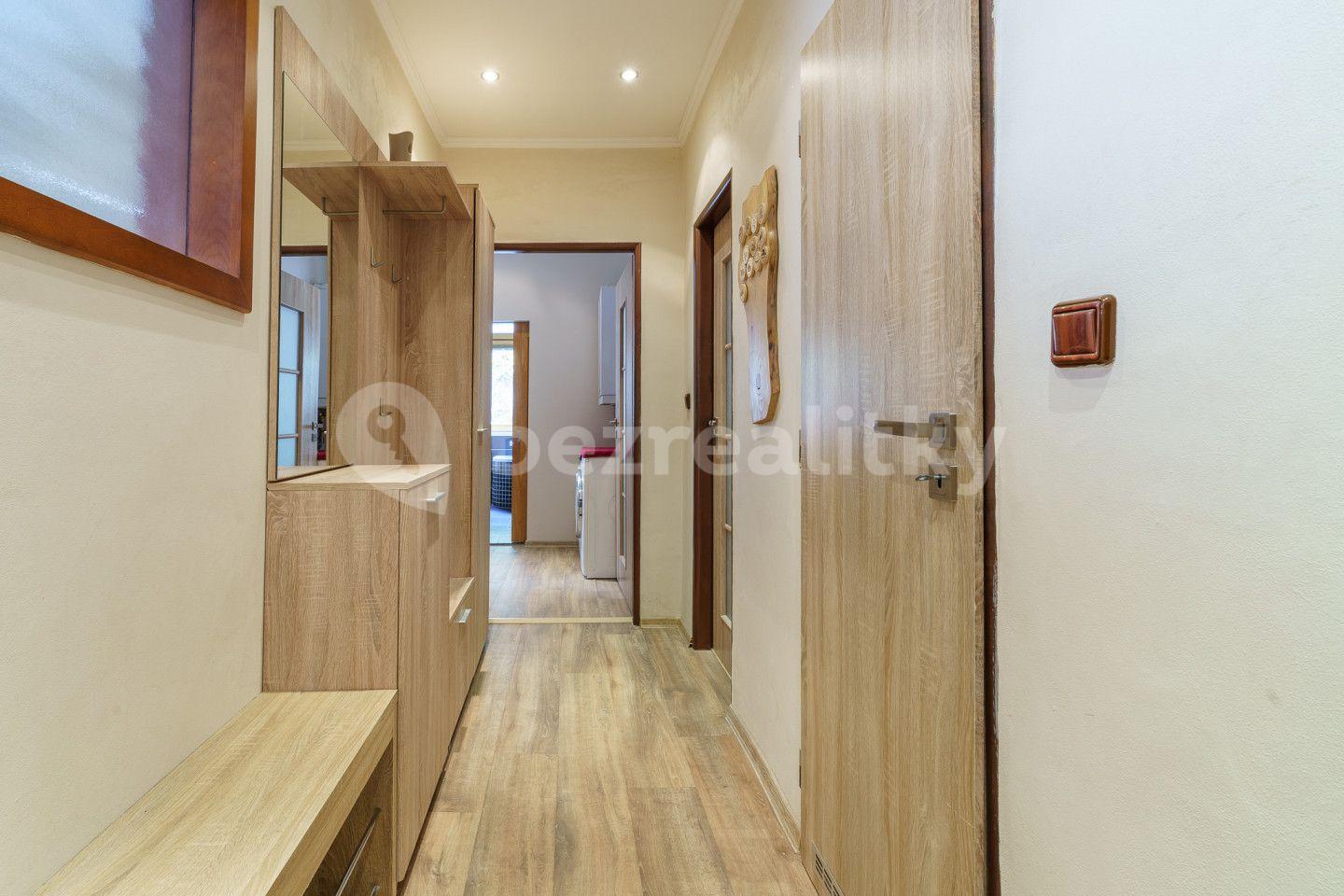 Prodej bytu 2+1 56 m², Vřídelní, Karlovy Vary, Karlovarský kraj