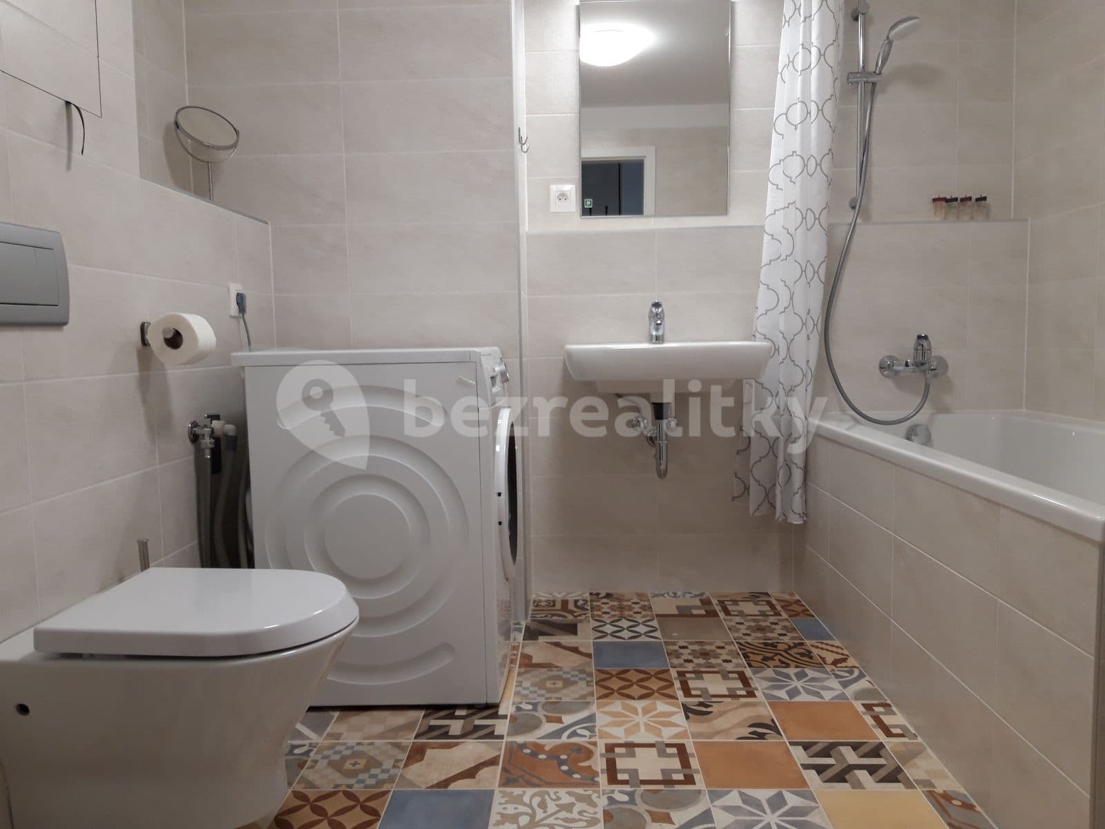 Pronájem bytu 2+1 62 m², Plynárenská, Ružinov, Bratislavský kraj Pronájem bytu 2+1 62 m², Plynárenská, Ružinov, Bratislavský kraj