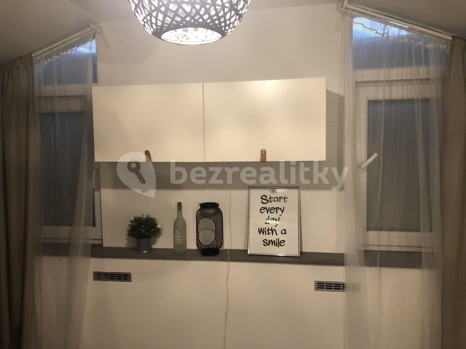 Pronájem bytu 1+kk 16 m², Umělecká, Praha, Praha Pronájem bytu 1+kk 16 m², Umělecká, Praha, Praha