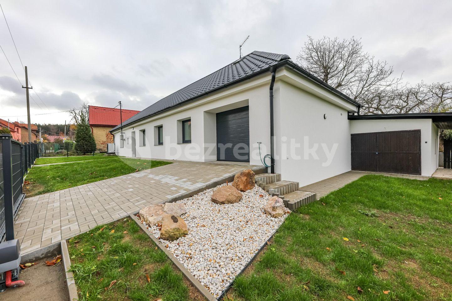 Prodej domu 117 m², pozemek 660 m², Velký Chlumec, Středočeský kraj