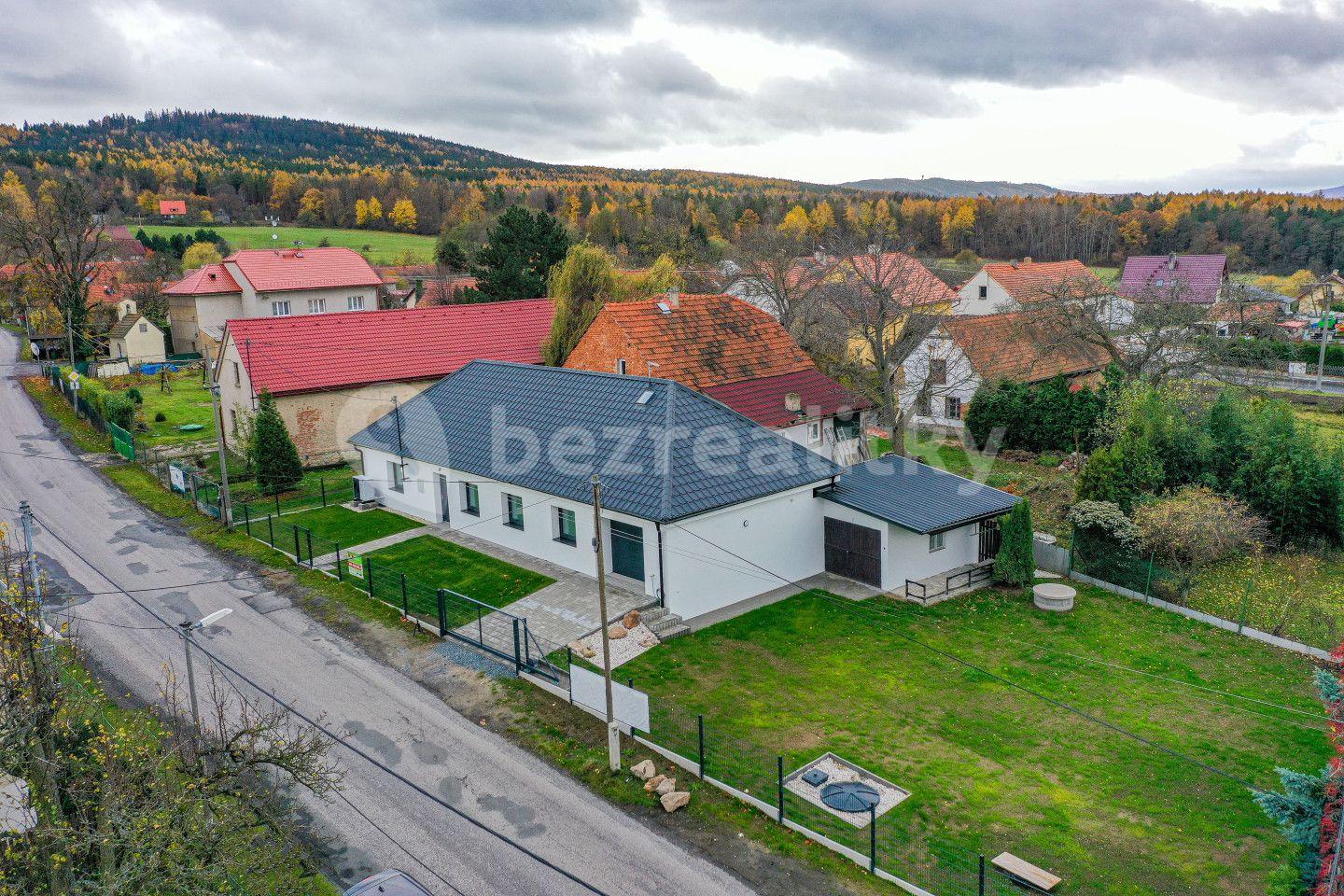 Prodej domu 117 m², pozemek 660 m², Velký Chlumec, Středočeský kraj