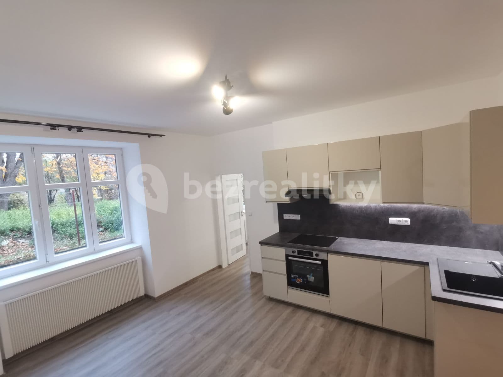 Pronájem bytu 2+1 58 m², Na Míčánkách, Praha, Praha Pronájem bytu 2+1 58 m², Na Míčánkách, Praha, Praha