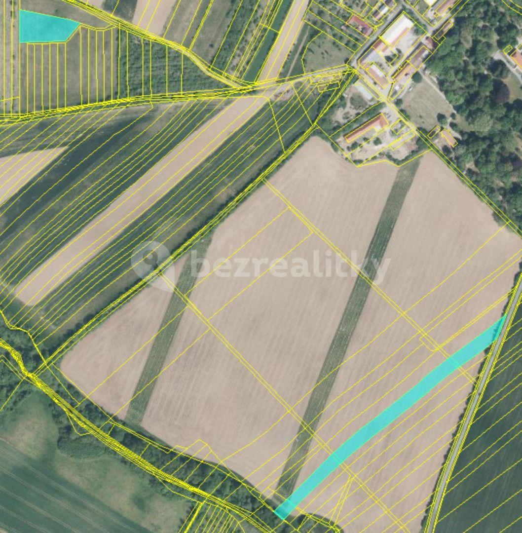 Prodej pozemku 6.725 m², Troubky-Zdislavice, Zlínský kraj