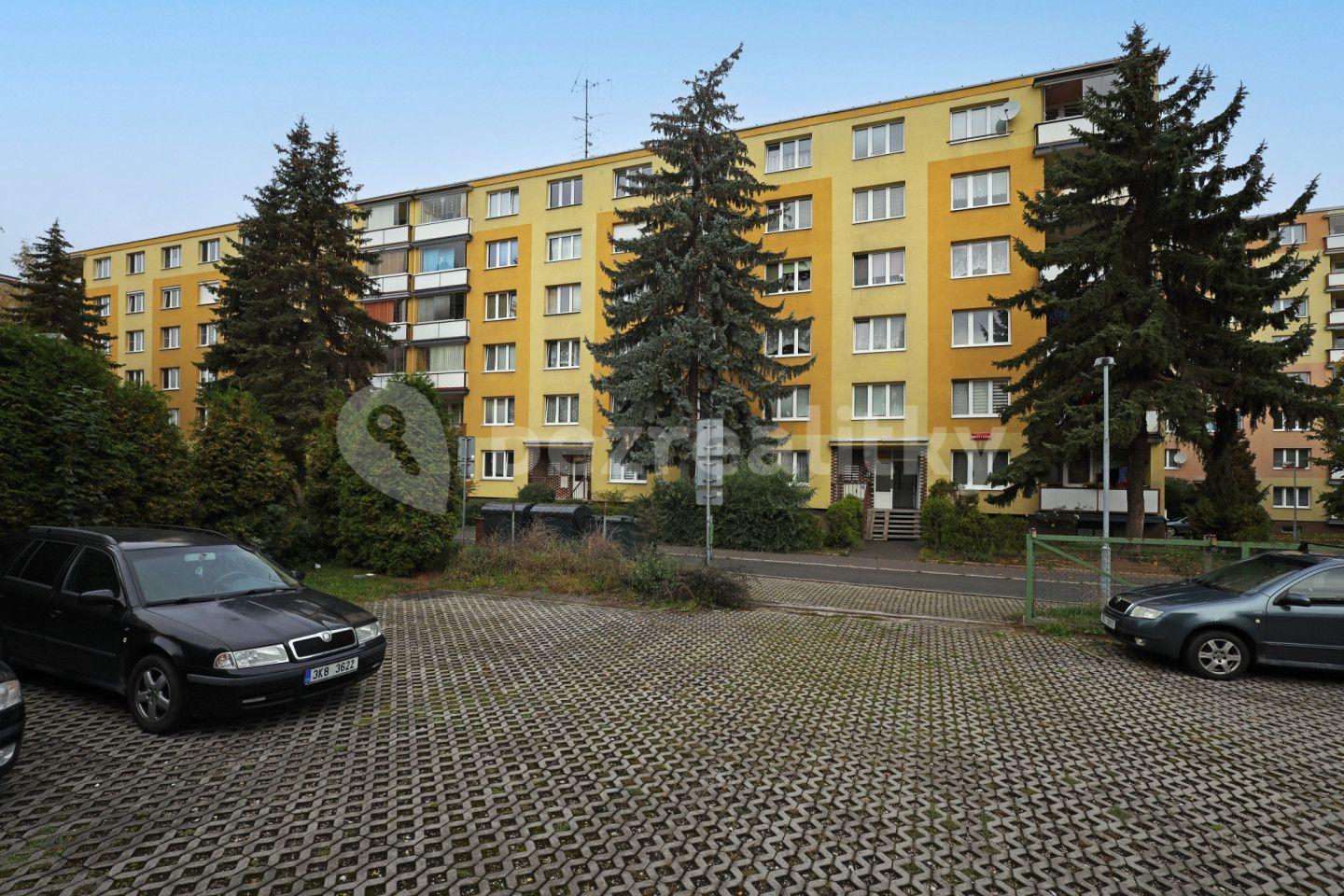 Prodej bytu 3+1 65 m², náměstí 9. května, Chodov, Karlovarský kraj