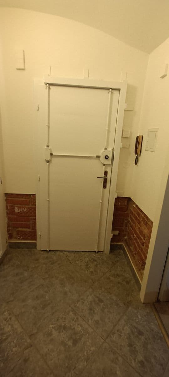 Pronájem bytu Garsoniéra 21 m², Slavíkova, Praha, Praha Pronájem bytu Garsoniéra 21 m², Slavíkova, Praha, Praha