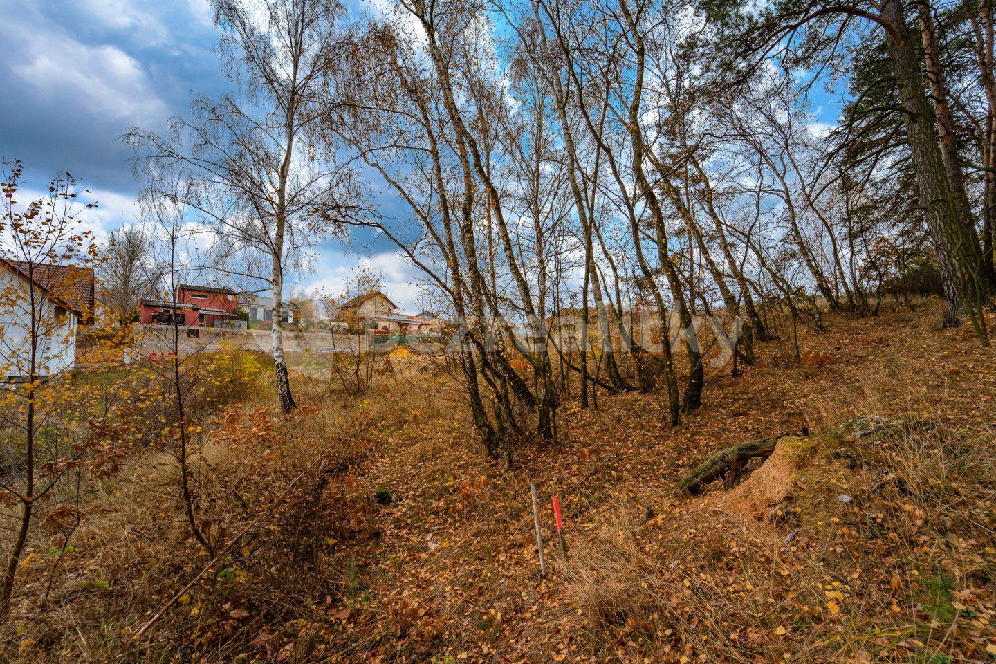 Prodej pozemku 1.265 m², Lužná, Středočeský kraj