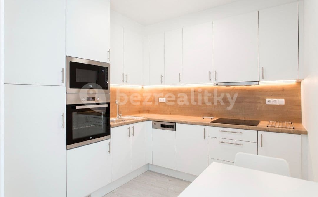 Pronájem bytu 1+kk 30 m², Sokolovská, Praha, Praha Pronájem bytu 1+kk 30 m², Sokolovská, Praha, Praha
