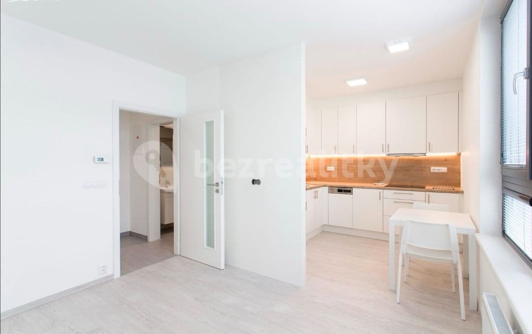 Pronájem bytu 1+kk 30 m², Sokolovská, Praha, Praha Pronájem bytu 1+kk 30 m², Sokolovská, Praha, Praha