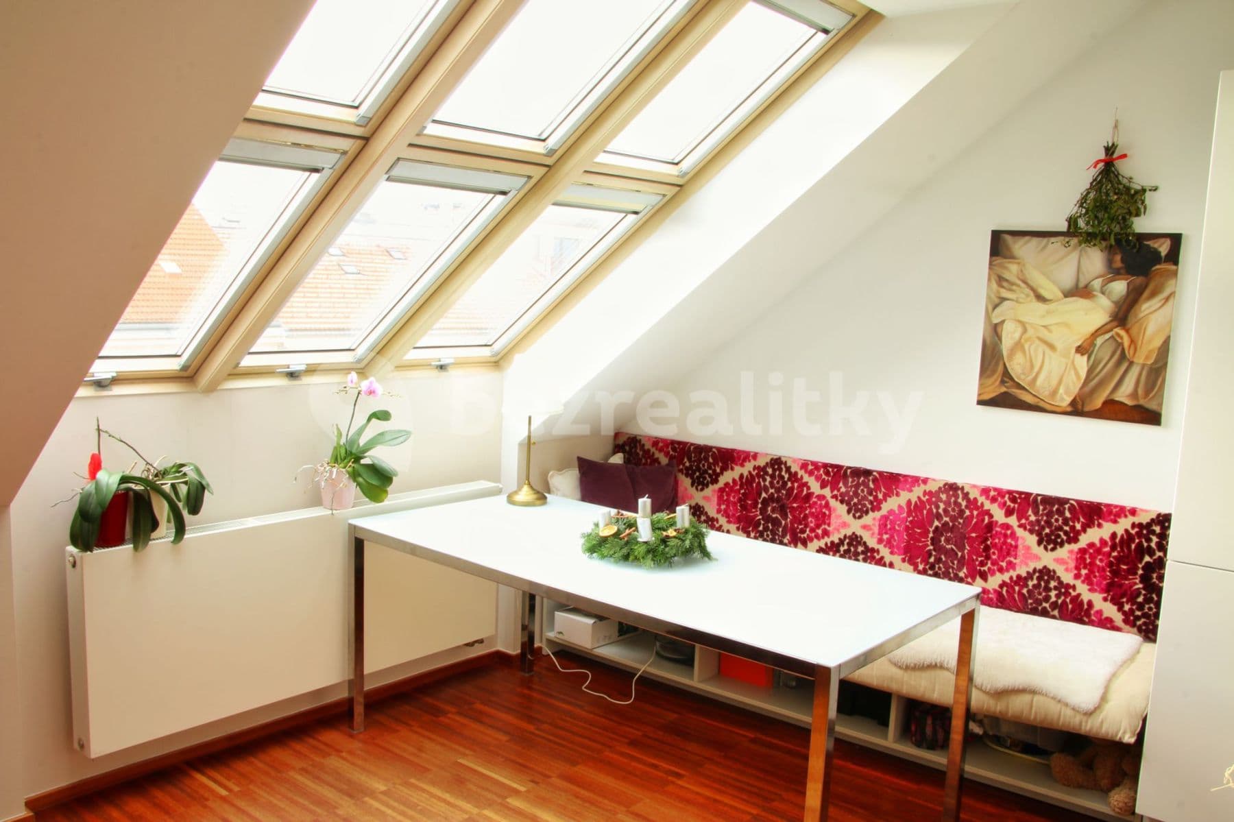 Pronájem bytu 4+kk 120 m², Eliášova, Praha, Praha Pronájem bytu 4+kk 120 m², Eliášova, Praha, Praha