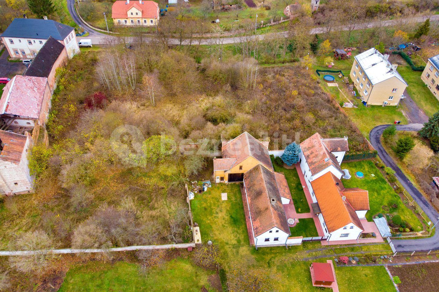Prodej pozemku 1.561 m², Blšany, Ústecký kraj