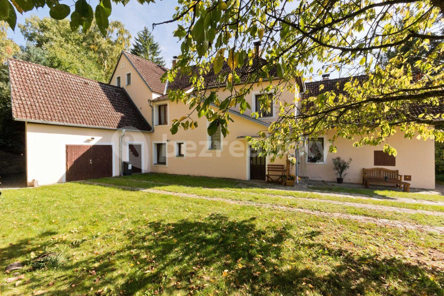 Prodej domu 250 m², pozemek 2.390 m², Lodhéřov, Jihočeský kraj