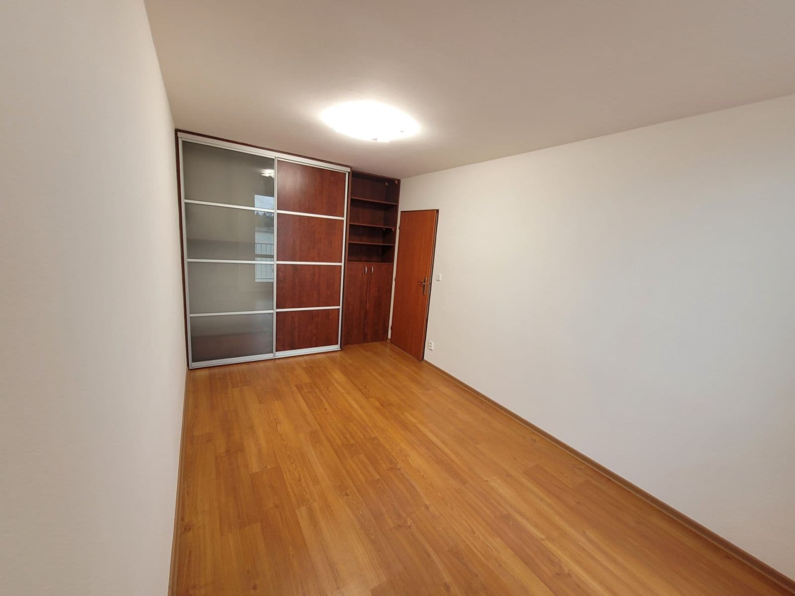 Pronájem bytu 2+kk 90 m², Za černým mostem, Praha, Praha Pronájem bytu 2+kk 90 m², Za černým mostem, Praha, Praha