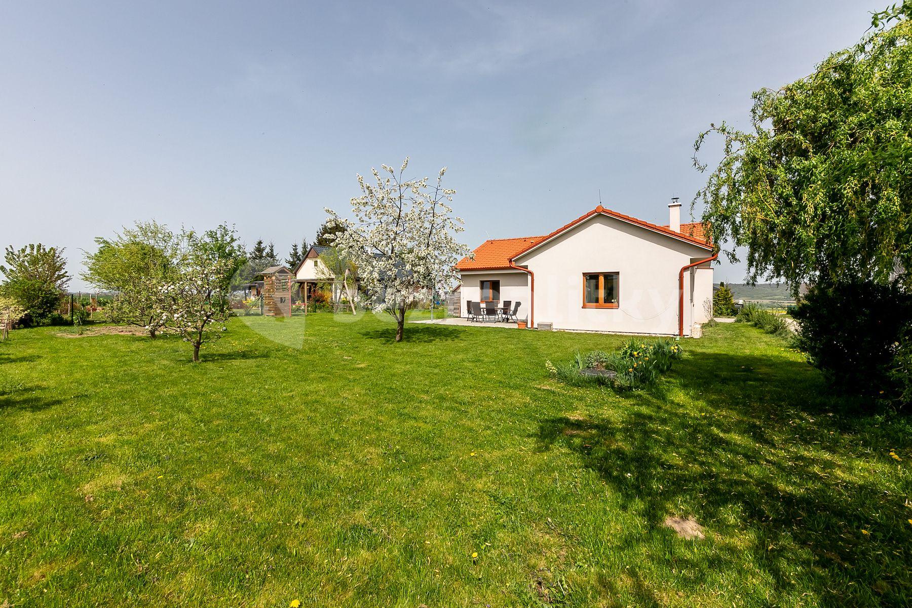 Prodej domu 104 m², pozemek 983 m², Strašnov, Strašnov, Středočeský kraj