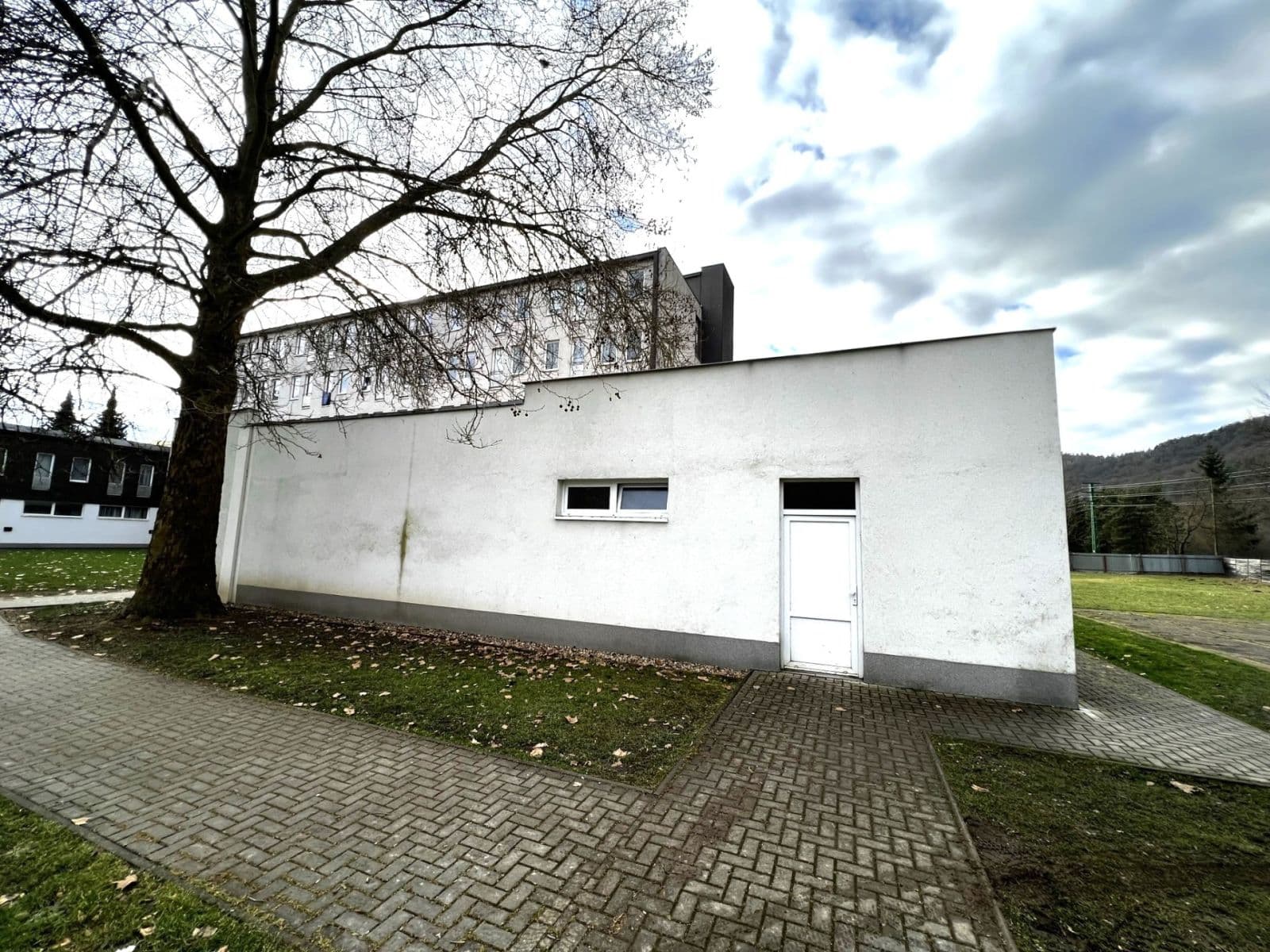 Prodej nebytového prostoru 3 m², Poznaňská, Sázava, Středočeský kraj Prodej nebytového prostoru 3 m², Poznaňská, Sázava, Středočeský kraj