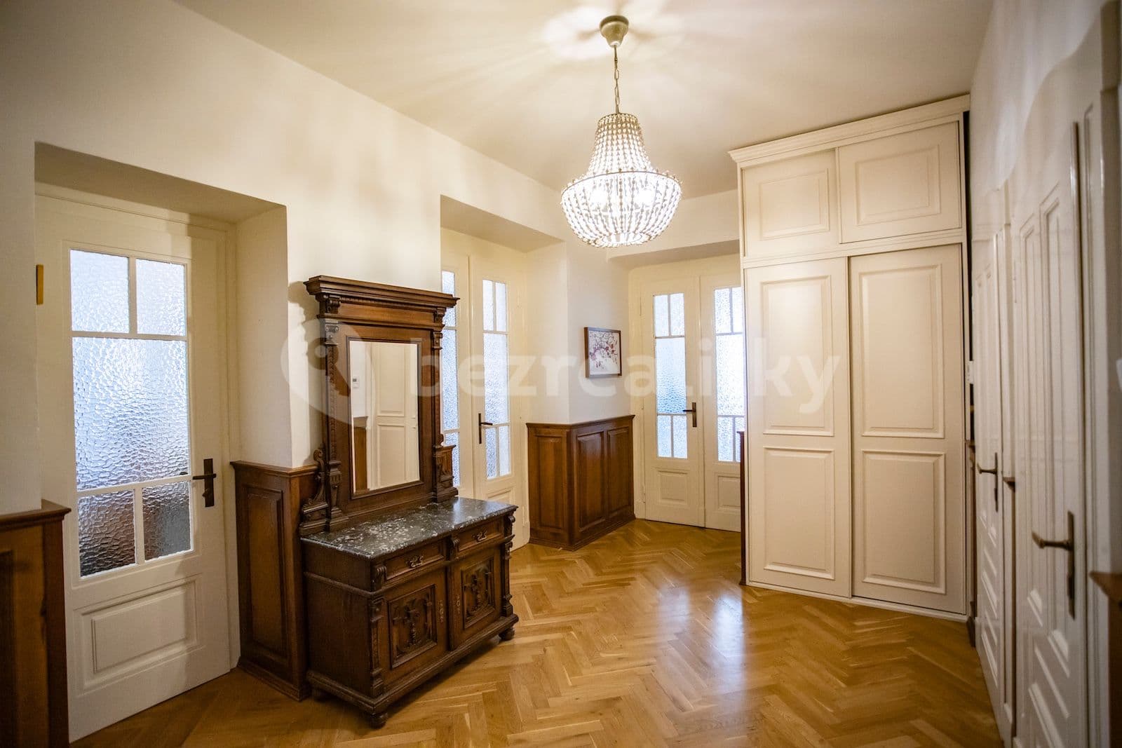 Prodej bytu 3+1 107 m², Podskalská, Praha, Praha