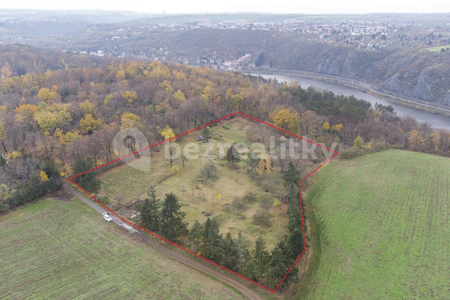 Prodej pozemku 15.141 m², Praha, Praha