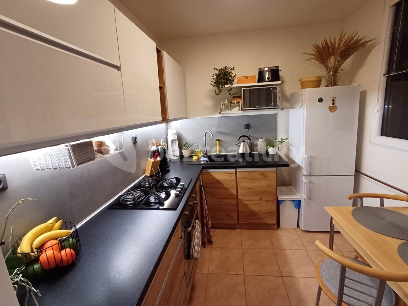 Pronájem bytu 2+1 55 m², Rumunská, Čelákovice, Středočeský kraj Pronájem bytu 2+1 55 m², Rumunská, Čelákovice, Středočeský kraj