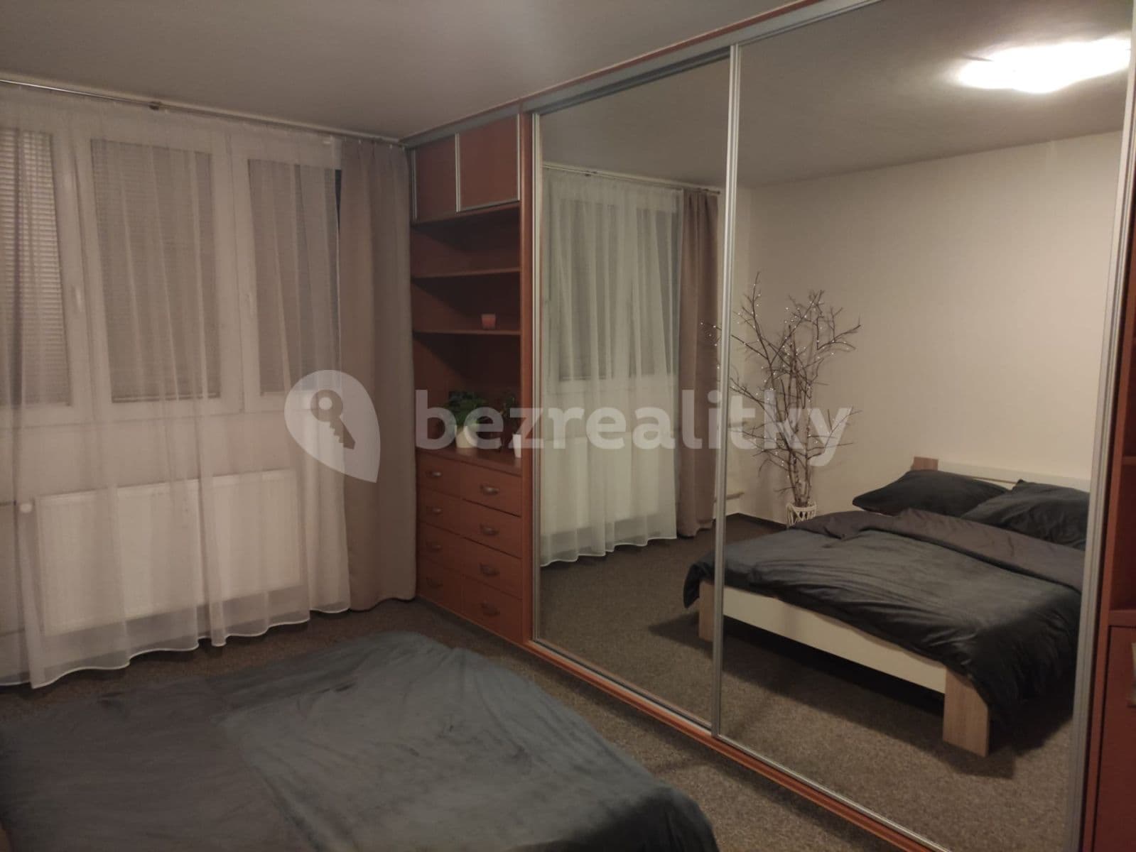 Pronájem bytu 2+1 55 m², Rumunská, Čelákovice, Středočeský kraj Pronájem bytu 2+1 55 m², Rumunská, Čelákovice, Středočeský kraj