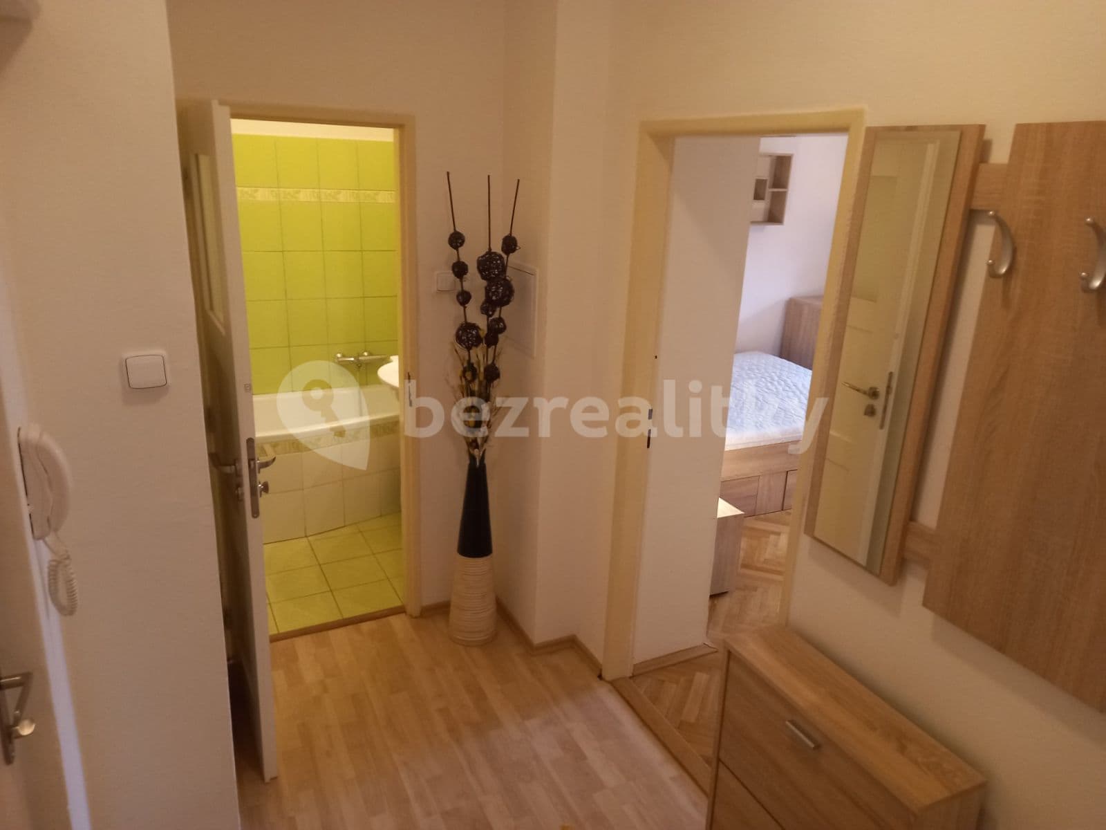Pronájem bytu 1+1 40 m², Soudní, Praha, Praha Pronájem bytu 1+1 40 m², Soudní, Praha, Praha