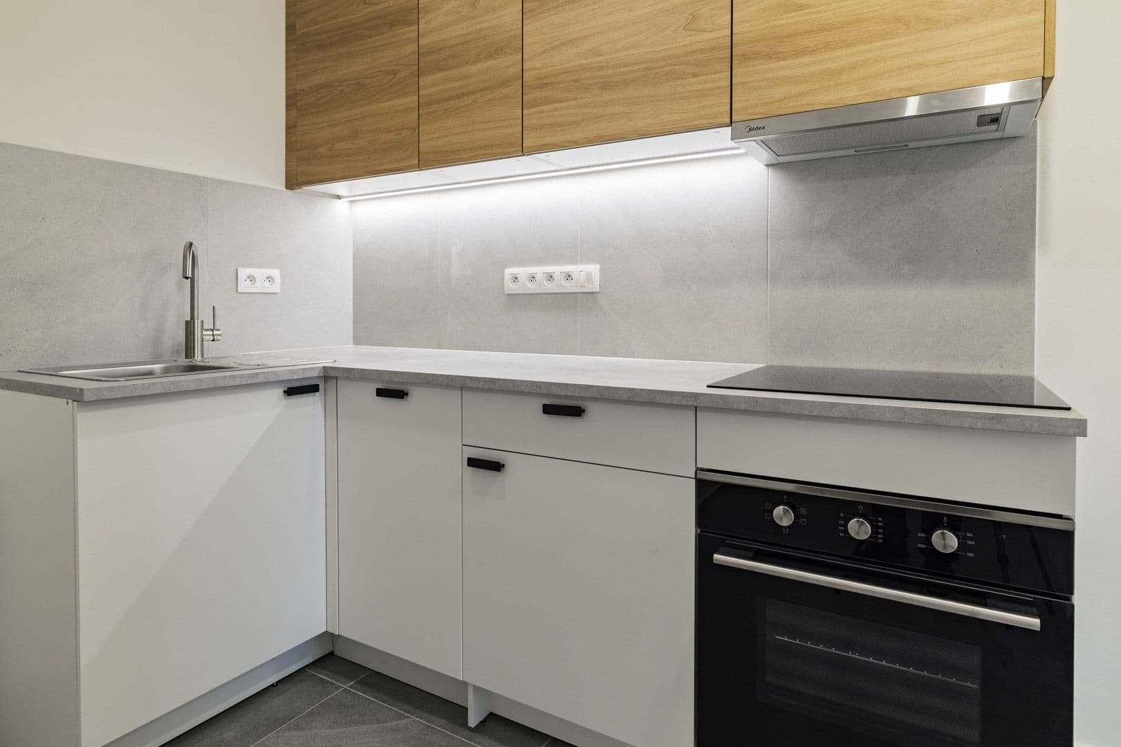 Pronájem bytu 2+1 58 m², U Výstaviště, Praha, Praha Pronájem bytu 2+1 58 m², U Výstaviště, Praha, Praha