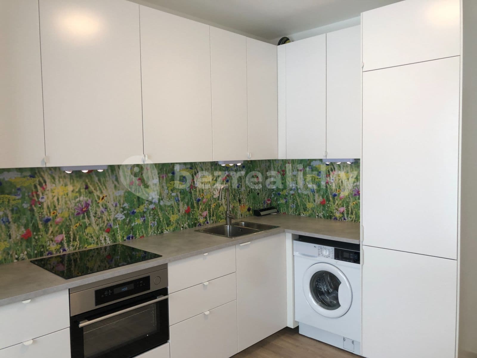 Pronájem bytu 2+1 52 m², Pazourková, Kuřim, Jihomoravský kraj Pronájem bytu 2+1 52 m², Pazourková, Kuřim, Jihomoravský kraj