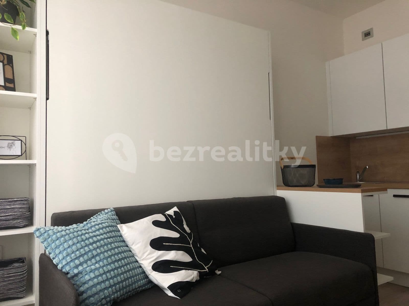 Pronájem bytu 1+kk 22 m², Mozartova, Praha, Praha Pronájem bytu 1+kk 22 m², Mozartova, Praha, Praha