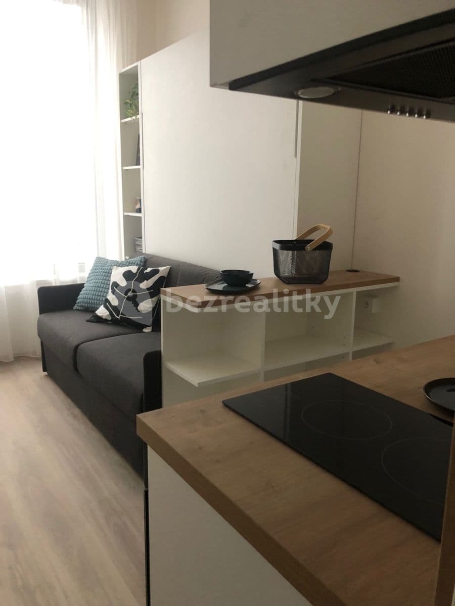Pronájem bytu 1+kk 22 m², Mozartova, Praha, Praha Pronájem bytu 1+kk 22 m², Mozartova, Praha, Praha