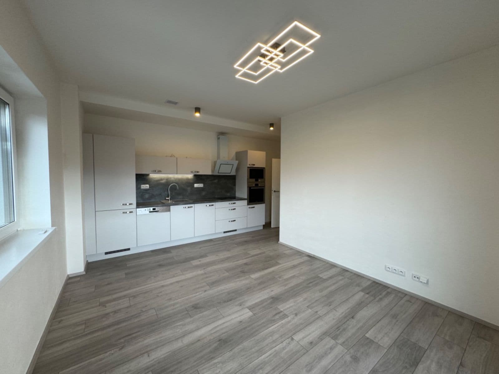 Pronájem bytu 2+kk 46 m², Tyršova, Kuřim, Jihomoravský kraj Pronájem bytu 2+kk 46 m², Tyršova, Kuřim, Jihomoravský kraj