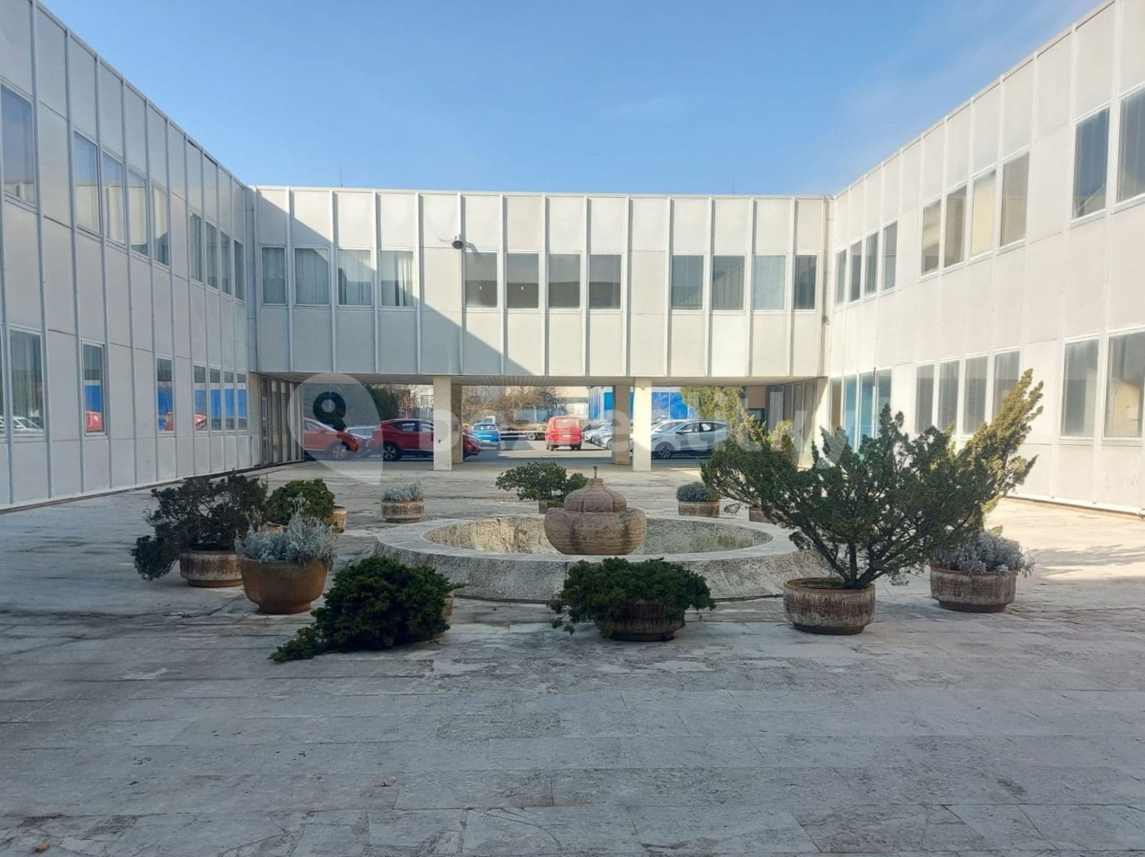 Prodej nebytového prostoru 9.900 m², Za Mototechnou, Praha, Praha Prodej nebytového prostoru 9.900 m², Za Mototechnou, Praha, Praha