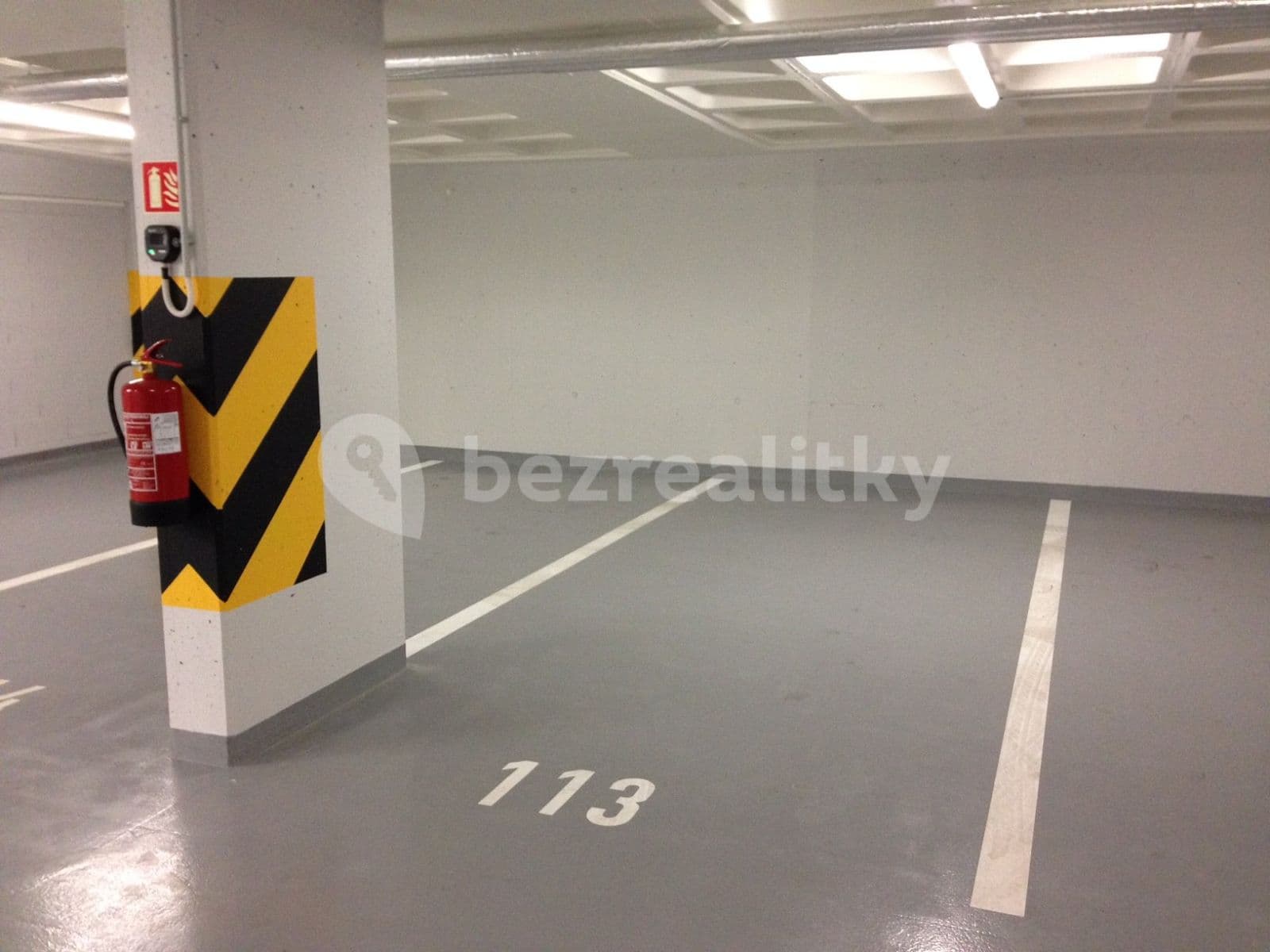 Pronájem garáže • 18 m² bez realitky