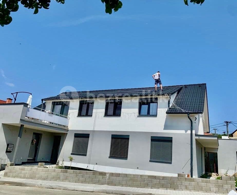 Pronájem bytu 2+kk 60 m², Bořitov, Jihomoravský kraj Pronájem bytu 2+kk 60 m², Bořitov, Jihomoravský kraj