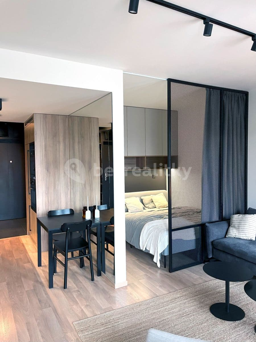 Pronájem bytu 2+kk 38 m², Olgy Havlové, Praha, Praha Pronájem bytu 2+kk 38 m², Olgy Havlové, Praha, Praha