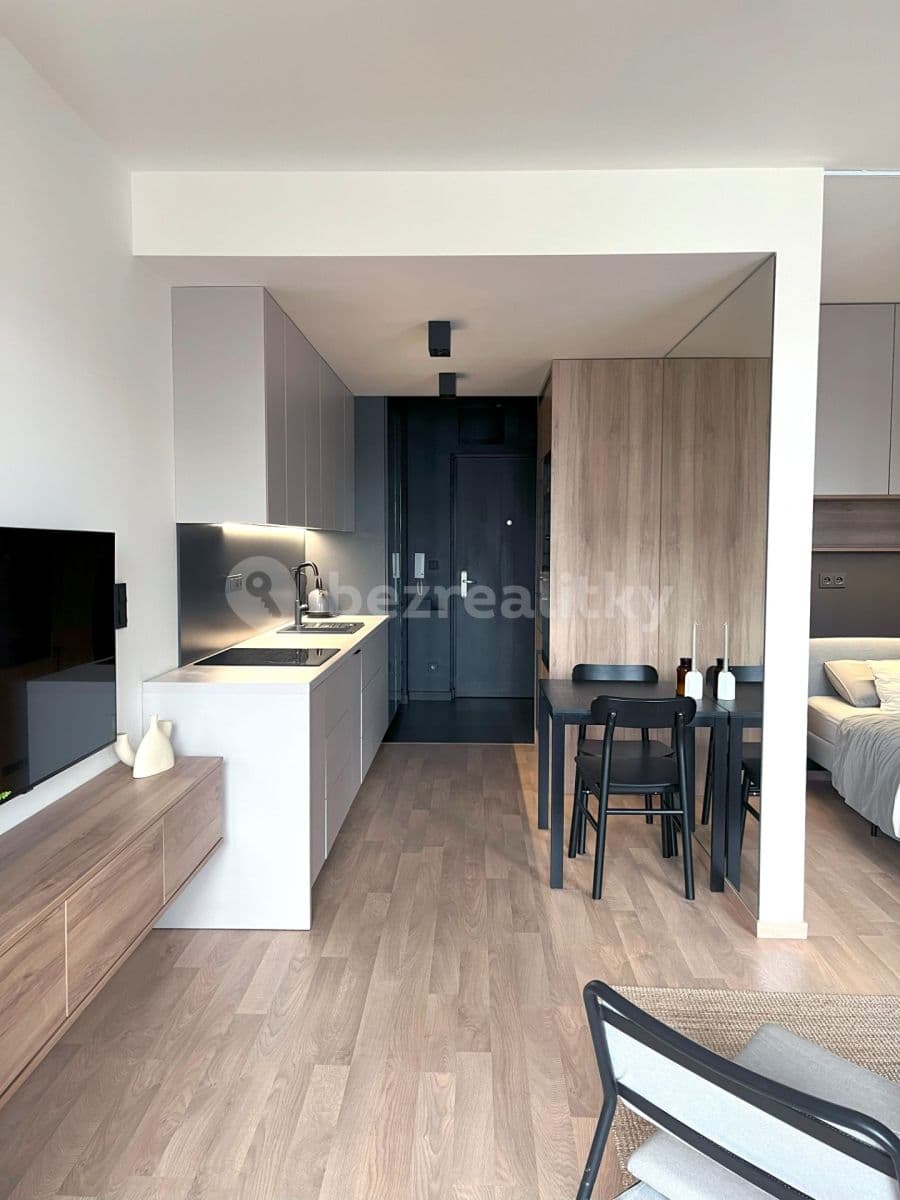 Pronájem bytu 2+kk 38 m², Olgy Havlové, Praha, Praha Pronájem bytu 2+kk 38 m², Olgy Havlové, Praha, Praha
