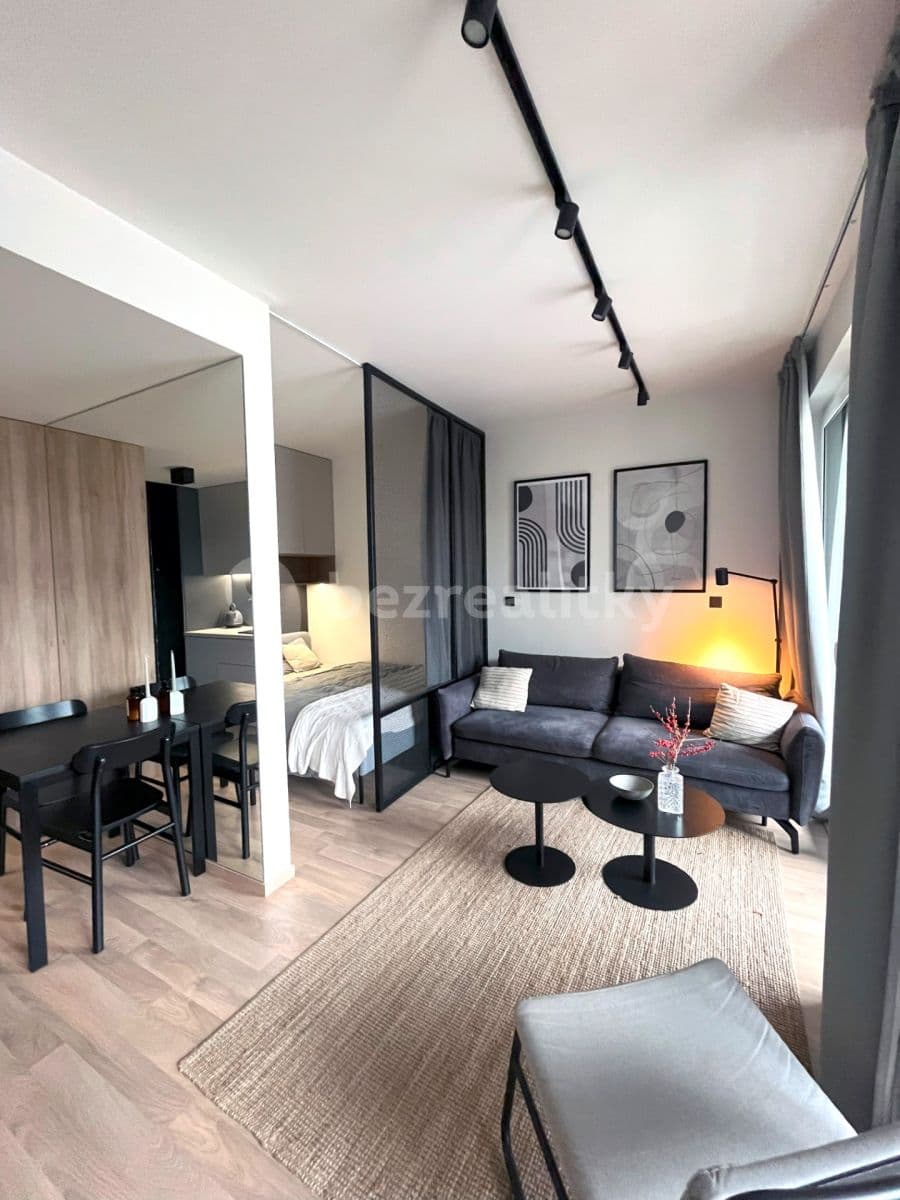 Pronájem bytu 2+kk 38 m², Olgy Havlové, Praha, Praha Pronájem bytu 2+kk 38 m², Olgy Havlové, Praha, Praha