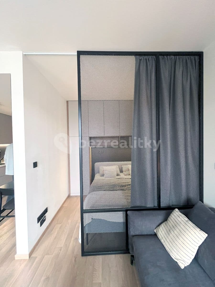 Pronájem bytu 2+kk 38 m², Olgy Havlové, Praha, Praha Pronájem bytu 2+kk 38 m², Olgy Havlové, Praha, Praha