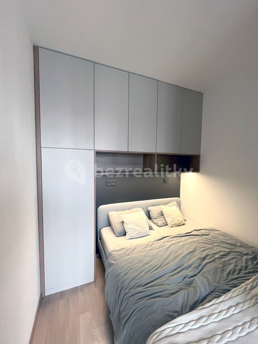 Pronájem bytu 2+kk 38 m², Olgy Havlové, Praha, Praha Pronájem bytu 2+kk 38 m², Olgy Havlové, Praha, Praha
