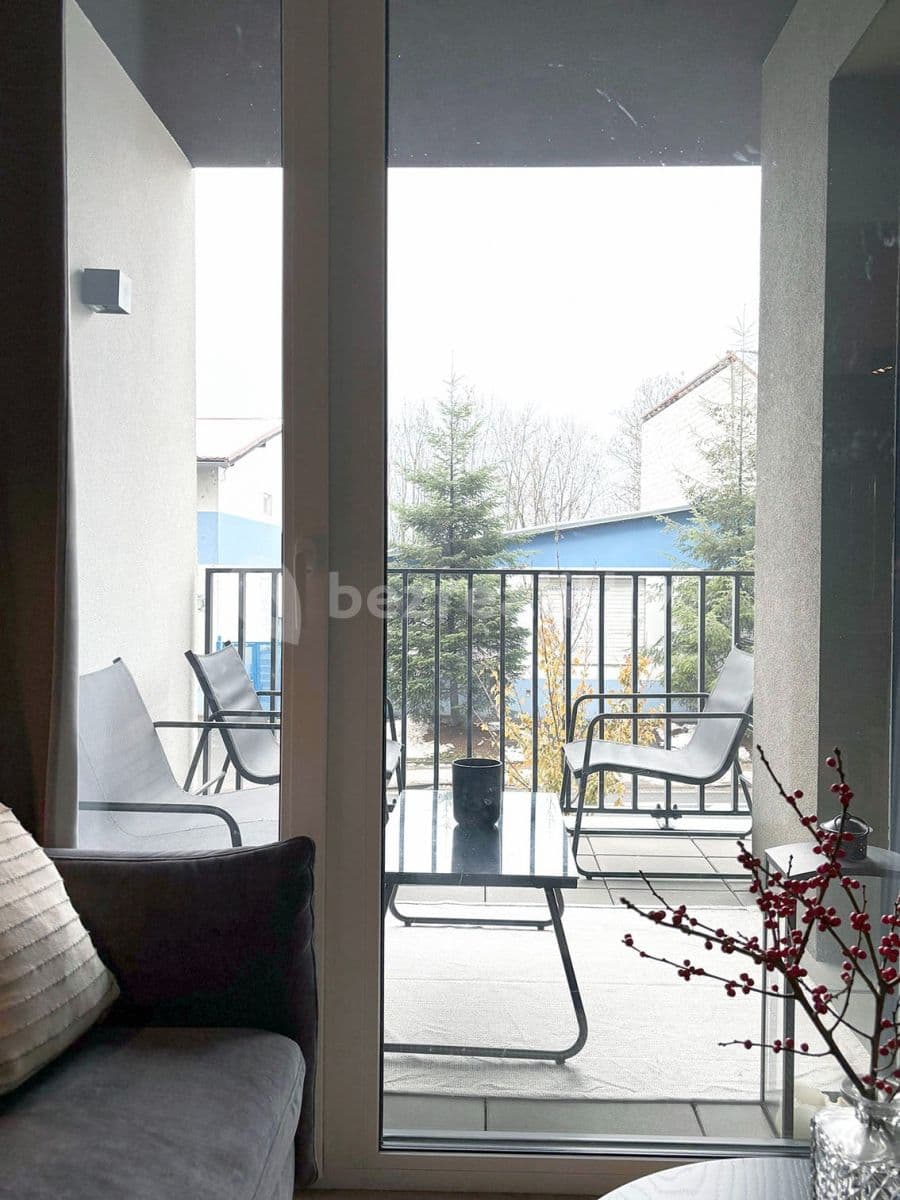 Pronájem bytu 2+kk 38 m², Olgy Havlové, Praha, Praha Pronájem bytu 2+kk 38 m², Olgy Havlové, Praha, Praha