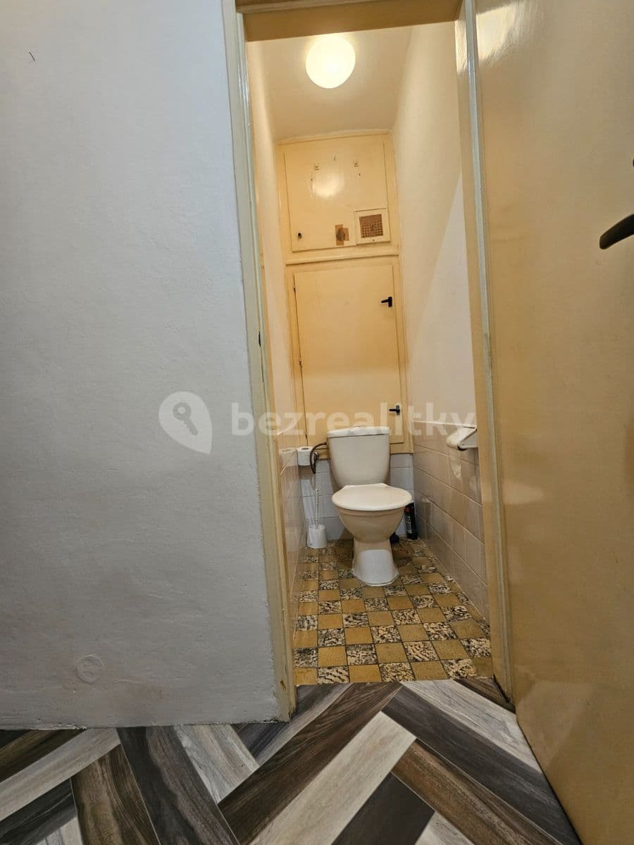 Pronájem bytu 1+kk 28 m², Jeremenkova, Praha, Praha Pronájem bytu 1+kk 28 m², Jeremenkova, Praha, Praha