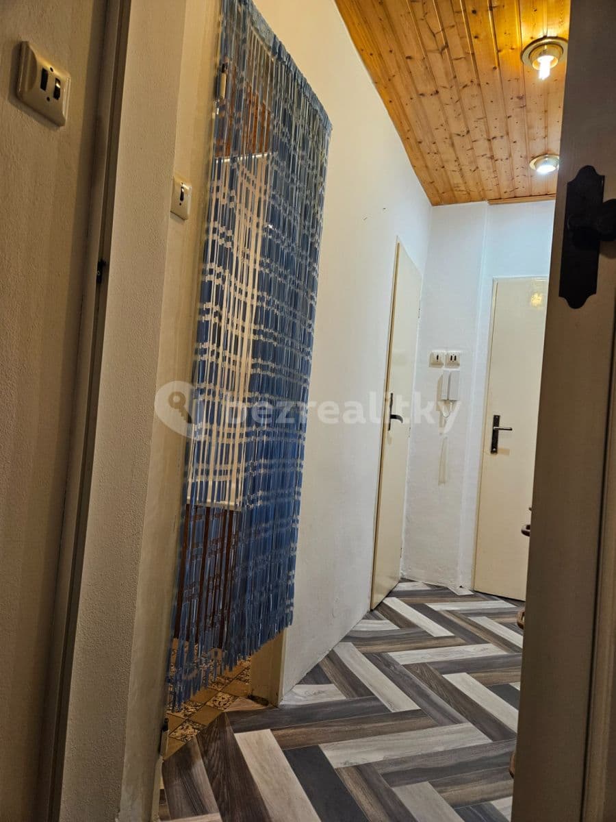 Pronájem bytu 1+kk 28 m², Jeremenkova, Praha, Praha Pronájem bytu 1+kk 28 m², Jeremenkova, Praha, Praha