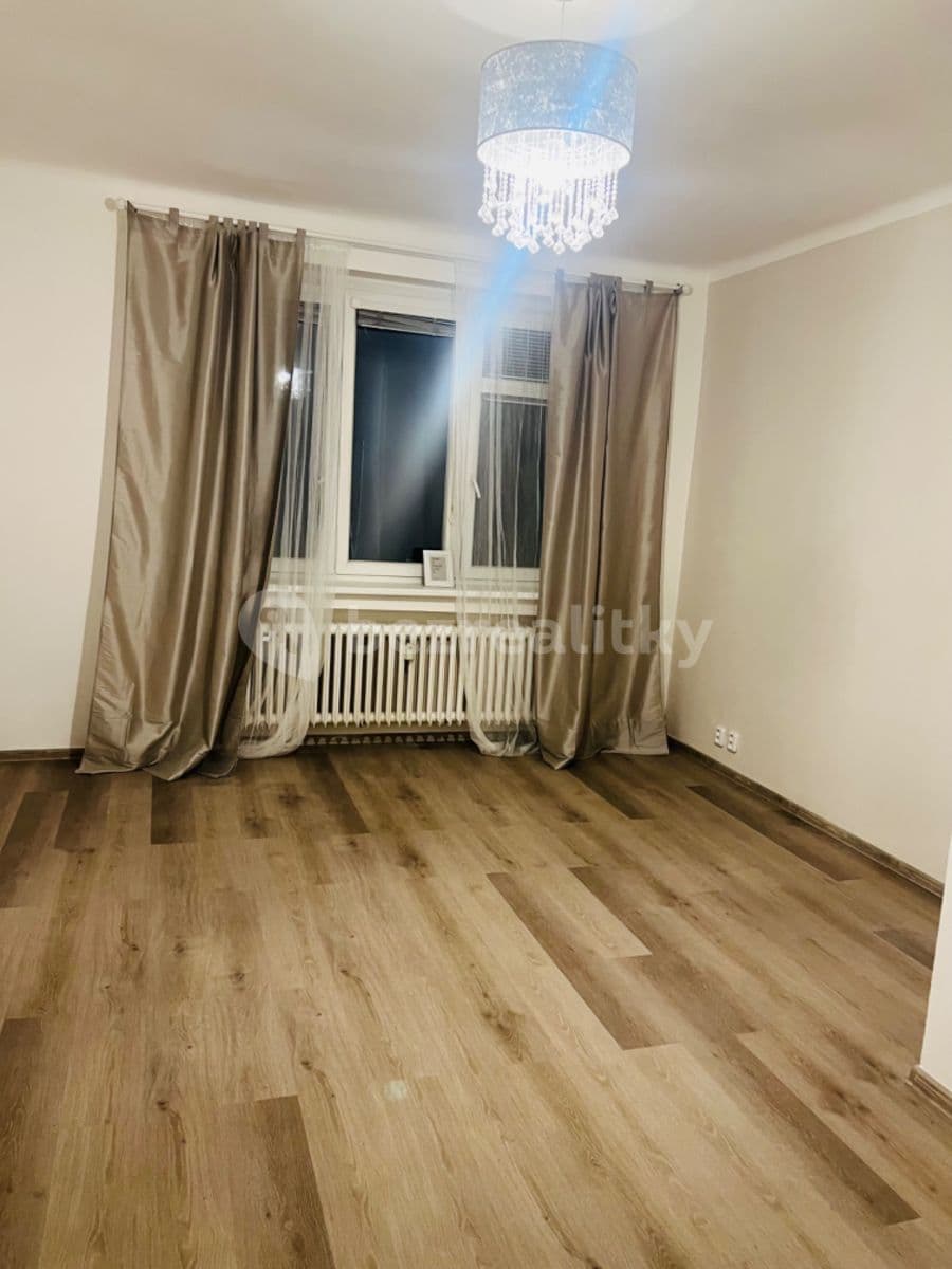 Pronájem bytu 2+1 61 m², náměstí Hrdinů, Praha, Praha Pronájem bytu 2+1 61 m², náměstí Hrdinů, Praha, Praha