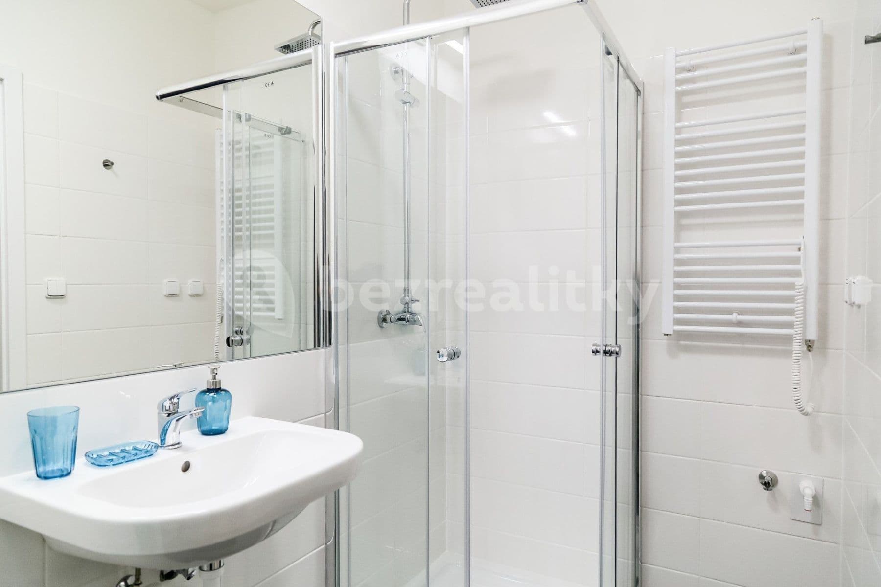 Pronájem bytu 1+kk 24 m², Peroutkova, Praha, Praha Pronájem bytu 1+kk 24 m², Peroutkova, Praha, Praha