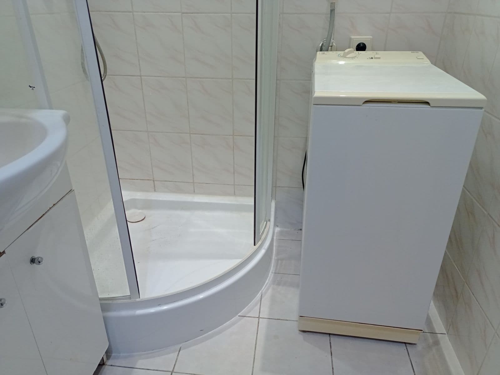 Pronájem bytu 1+1 32 m², Mládeže, Beroun, Středočeský kraj Pronájem bytu 1+1 32 m², Mládeže, Beroun, Středočeský kraj