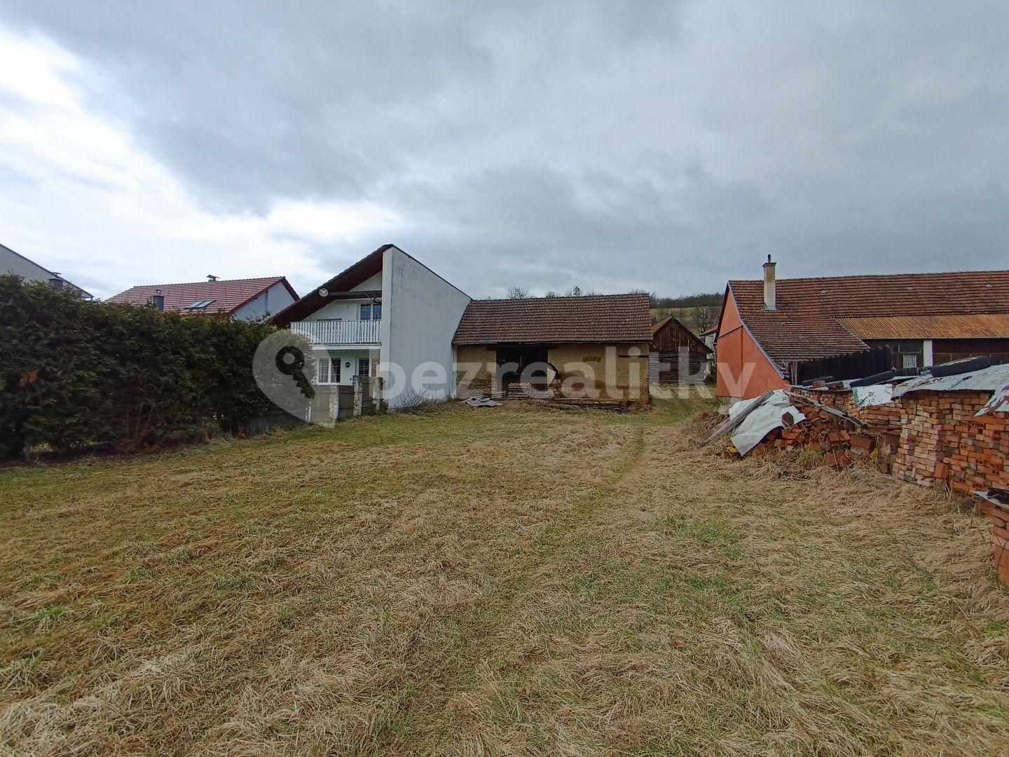 Prodej pozemku 1.671 m², Biskupice, Zlínský kraj