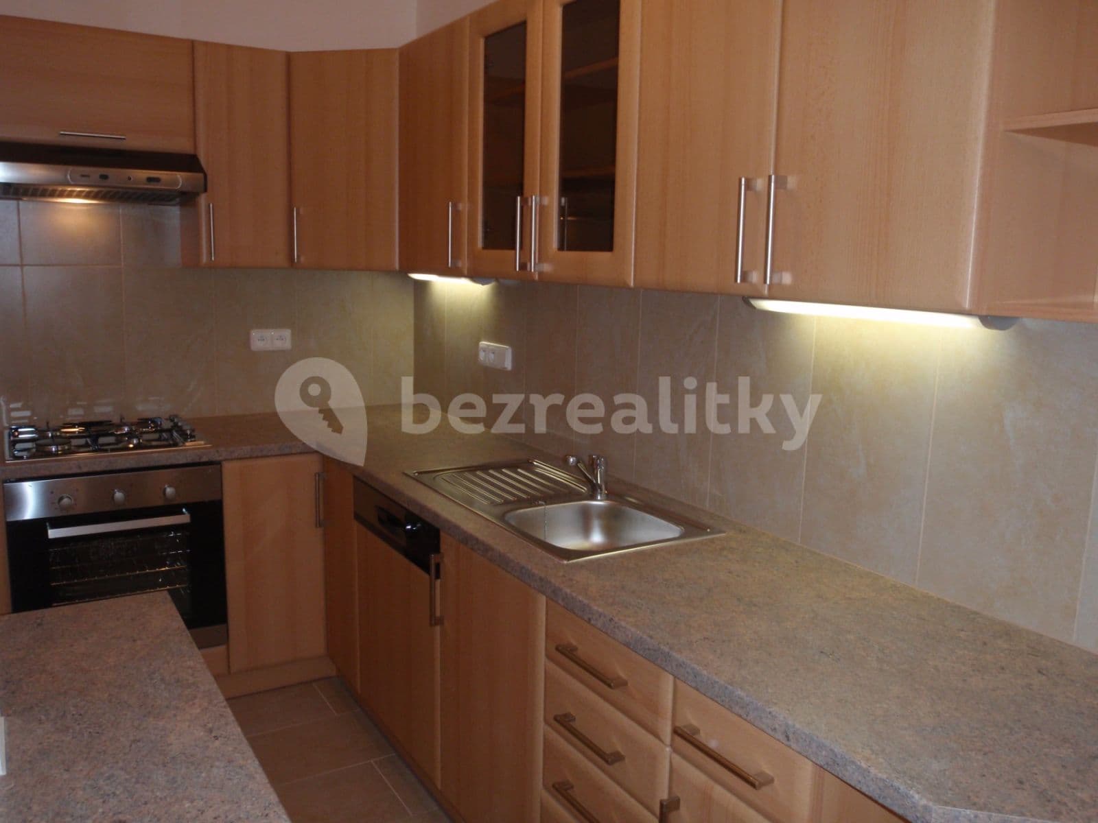 Pronájem bytu 3+1 85 m², Milešovská, Praha, Praha Pronájem bytu 3+1 85 m², Milešovská, Praha, Praha
