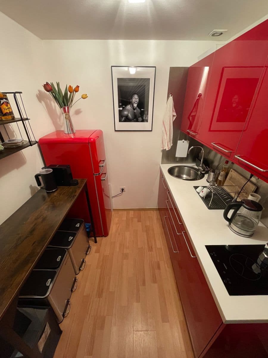 Pronájem kanceláře 15 m², Kamenická, Praha, Praha Pronájem kanceláře 15 m², Kamenická, Praha, Praha