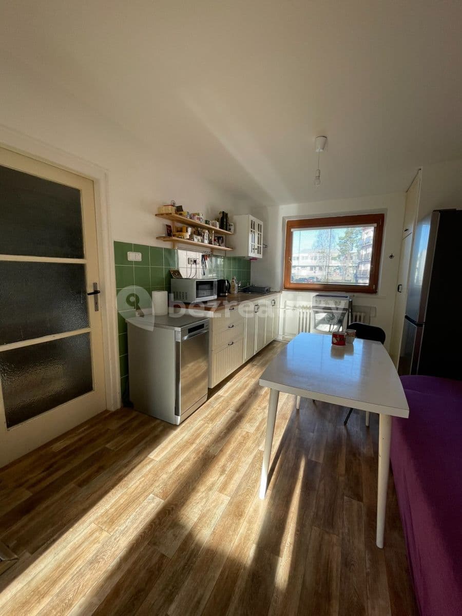 Pronájem bytu 2+1 51 m², Revoluční, Žďár nad Sázavou, Kraj Vysočina Pronájem bytu 2+1 51 m², Revoluční, Žďár nad Sázavou, Kraj Vysočina