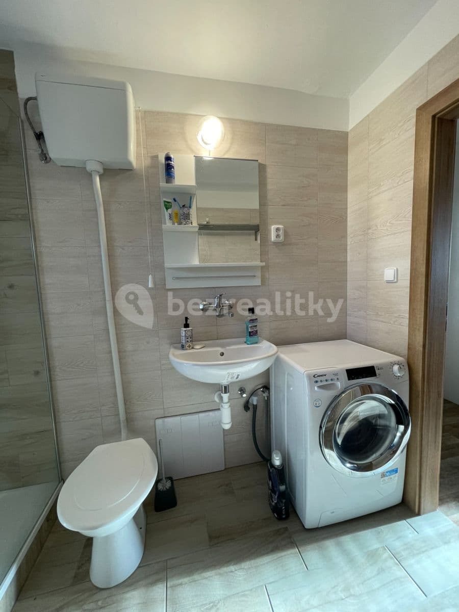 Pronájem bytu 2+1 51 m², Revoluční, Žďár nad Sázavou, Kraj Vysočina Pronájem bytu 2+1 51 m², Revoluční, Žďár nad Sázavou, Kraj Vysočina