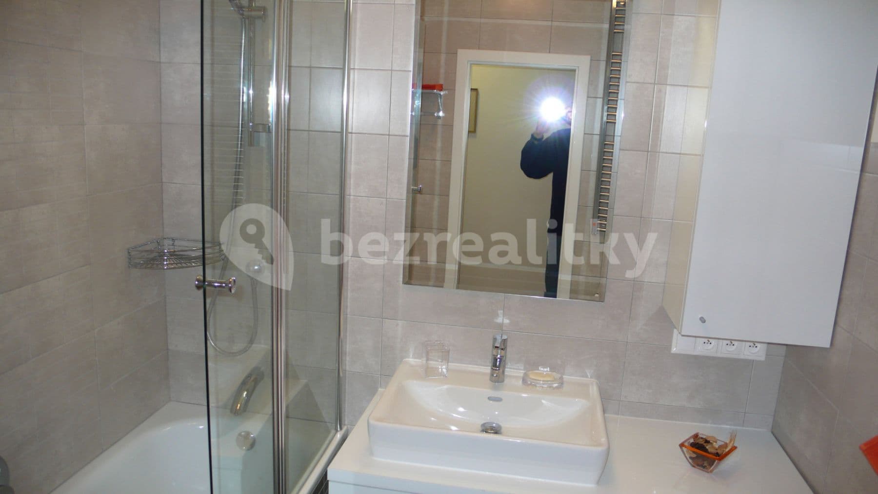 Pronájem bytu 4+1 110 m², Martinengova, Bratislava - mestská časť Staré Mesto, Bratislavský kraj Pronájem bytu 4+1 110 m², Martinengova, Bratislava - mestská časť Staré Mesto, Bratislavský kraj